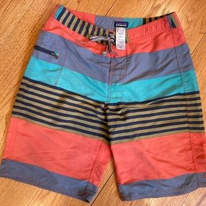 Patagonia boys board shorts size 14